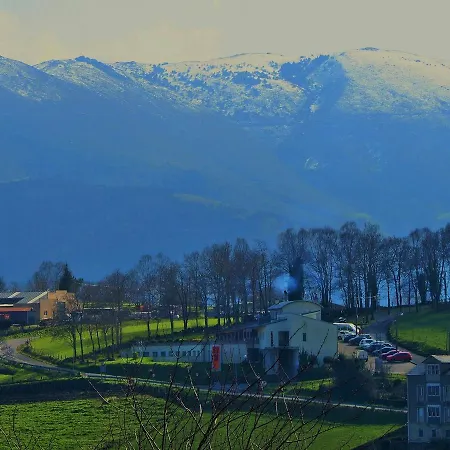 فندق Parrilla El Zangano 2*